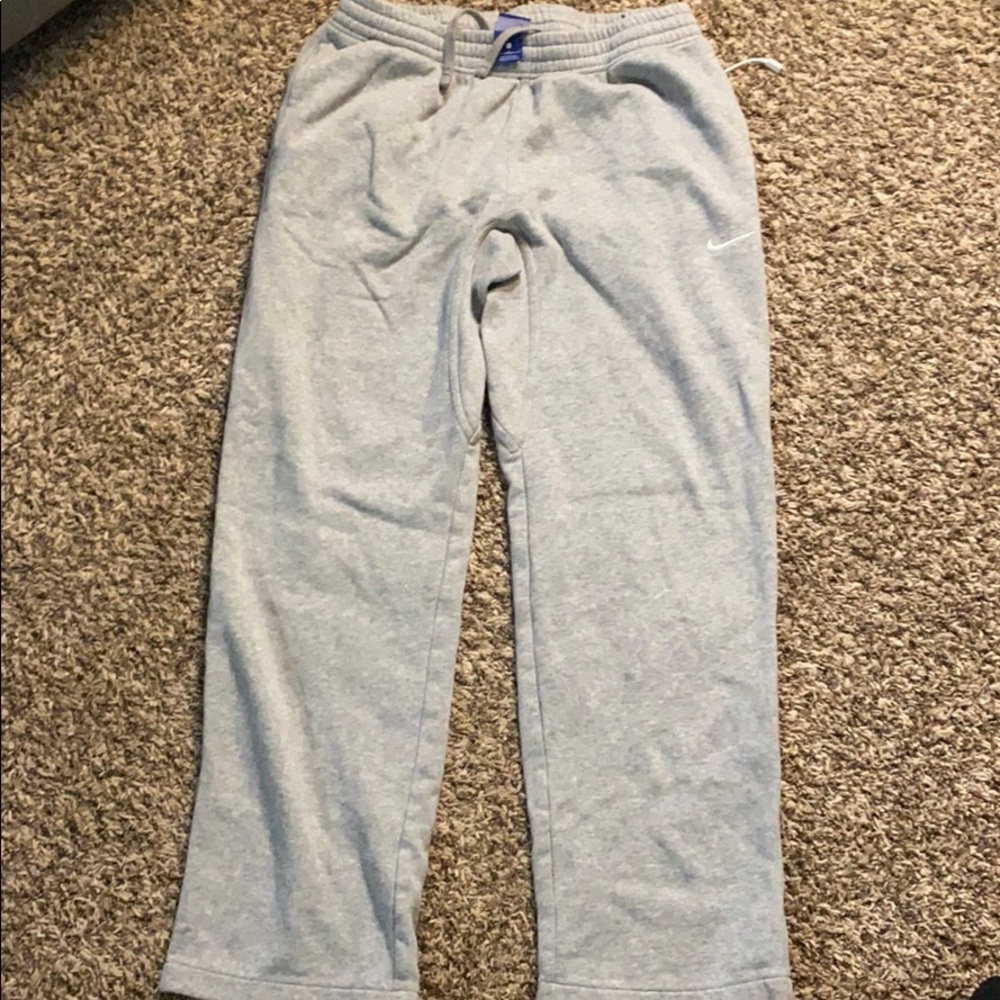 Nike unisex sweatpants!
